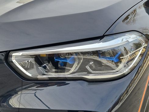 Used 2023 BMW X5 xDrive40i w/ Executive Package image 9