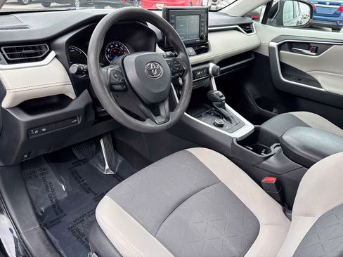 Certified 2022 Toyota RAV4 XLE image 20