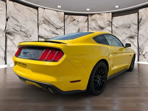 Used 2017 Ford Mustang GT Premium w/ GT Performance Package RWD image 6