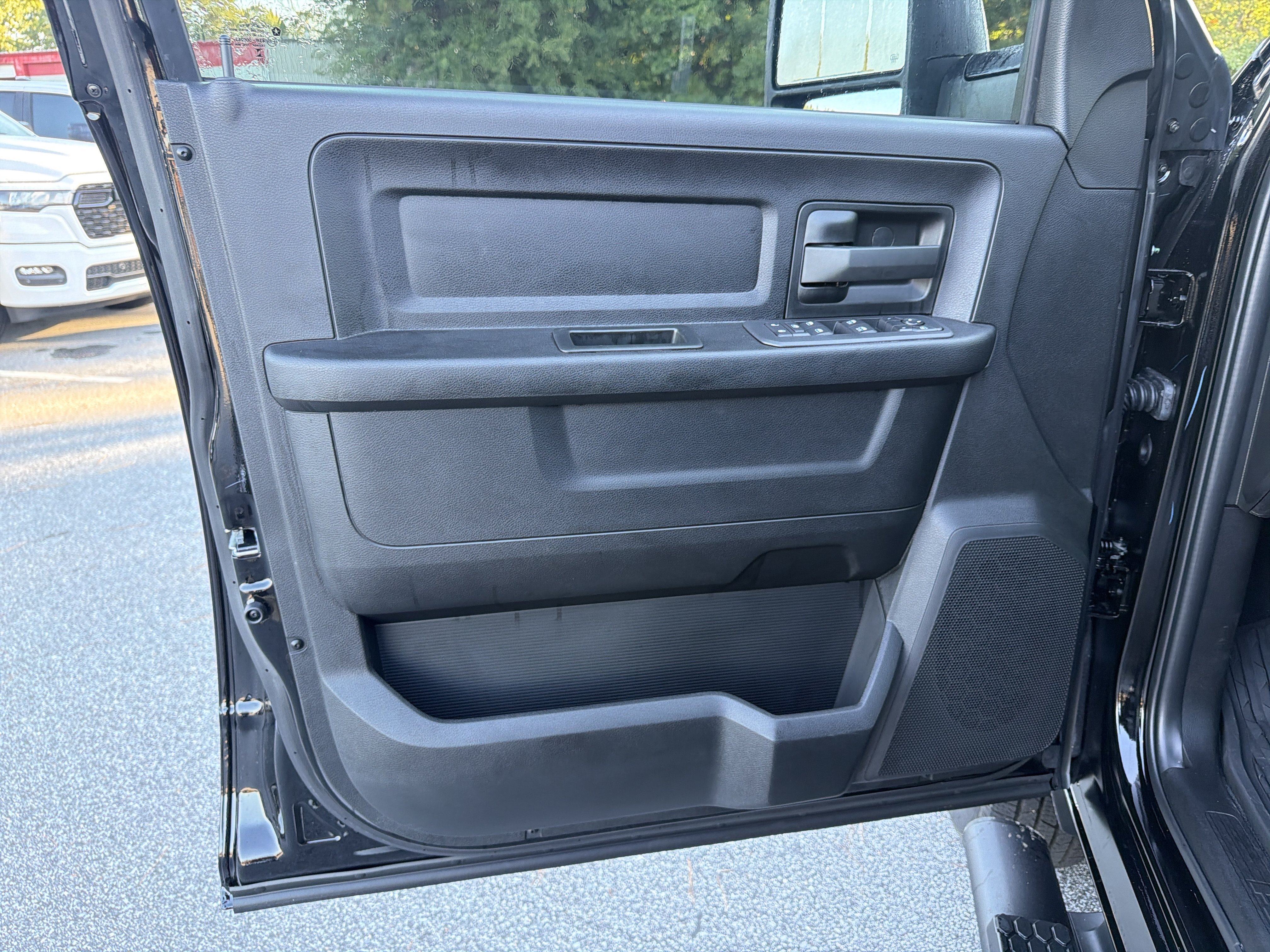 New 2026 RAM 3500 Tradesman AWD/4WD image 9