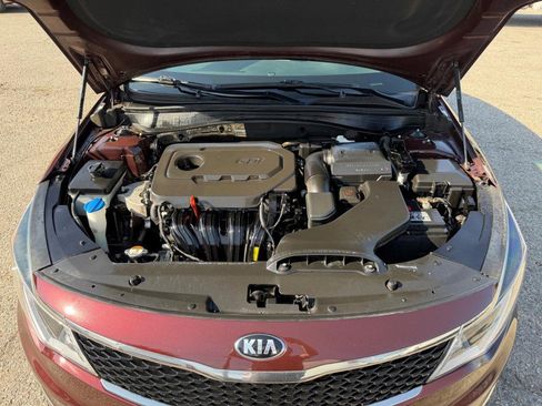 Used 2018 Kia Optima LX image 40