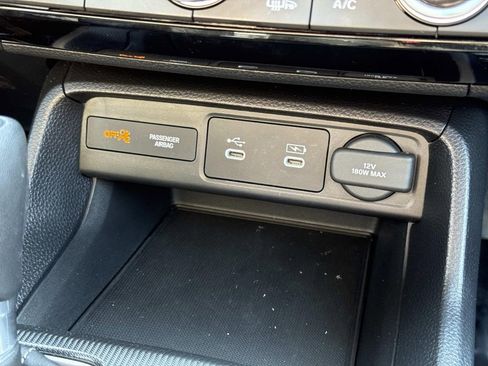 Used 2025 Honda Civic Sport image 6