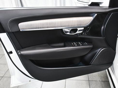 Used 2023 Volvo S90 B6 Ultimate w/ Protection Package image 9