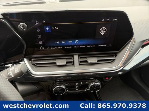 New 2026 Chevrolet Trax RS w/ Sunroof Package FWD image 17