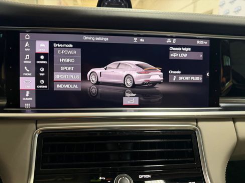 Used 2021 Porsche Panamera 4S w/ Premium Package AWD/4WD image 40