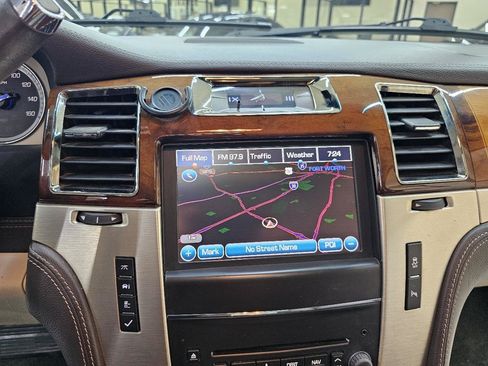 Used 2013 Cadillac Escalade ESV Platinum RWD image 33