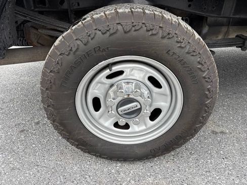 Used 2018 Ford F250 XL w/ Power Equipment Group AWD/4WD image 18