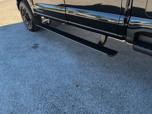 New 2026 Ford F250 Platinum w/ FX4 Off-Road Package image 13