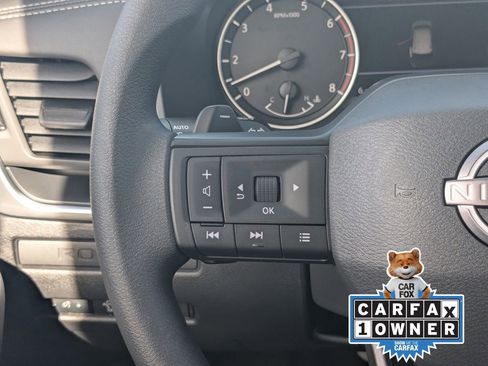 Used 2026 Nissan Rogue S FWD image 24