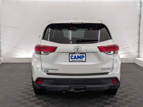 Used 2018 Toyota Highlander XLE image 5