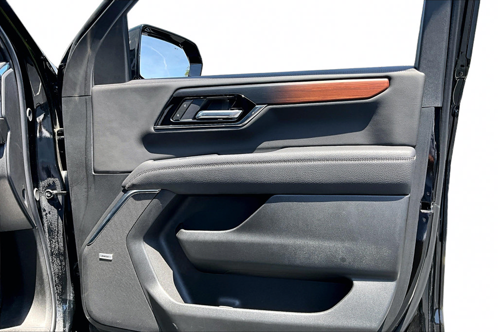 Used 2026 GMC Yukon Denali AWD/4WD image 27