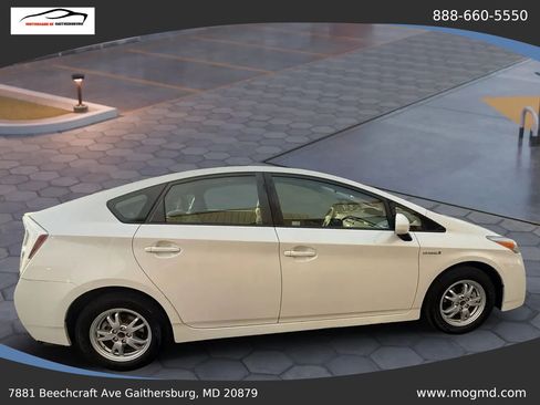 Used 2011 Toyota Prius Two FWD image 6