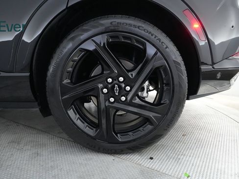 Used 2024 Chevrolet Equinox EV RS FWD image 9