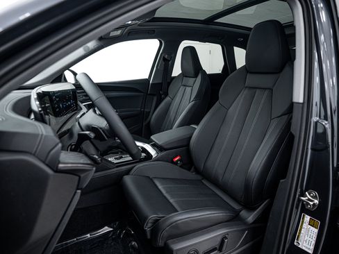 New 2025 Audi Q5 Premium Plus image 15