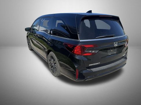 Used 2025 Honda Odyssey Sport-L image 3