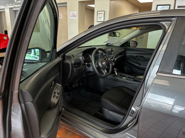 Used 2024 Nissan Sentra S FWD image 12
