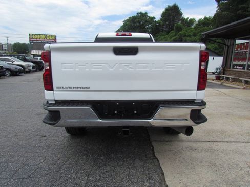Used 2022 Chevrolet Silverado 3500 LT w/ Convenience Package AWD/4WD image 3