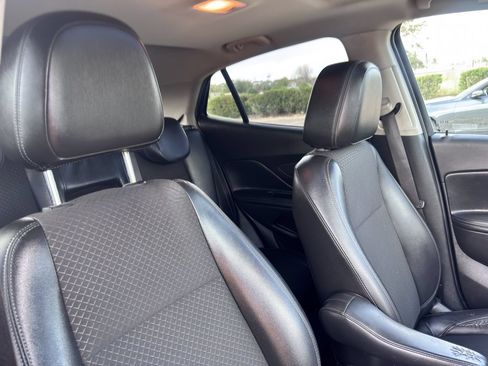 Used 2019 Buick Encore Sport Touring w/ Safety Package AWD/4WD image 25