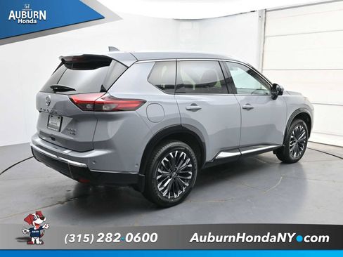 Used 2024 Nissan Rogue Platinum w/ Platinum Premium Package AWD/4WD image 16