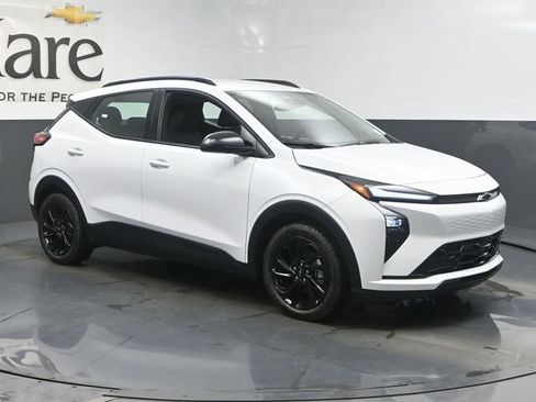 New 2027 Chevrolet Bolt RS w/ LPO, All-Weather Package FWD image 6