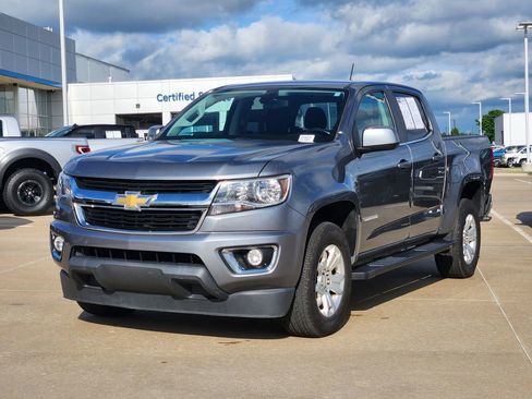 Used 2020 Chevrolet Colorado LT w/ LT Convenience Package RWD image 3