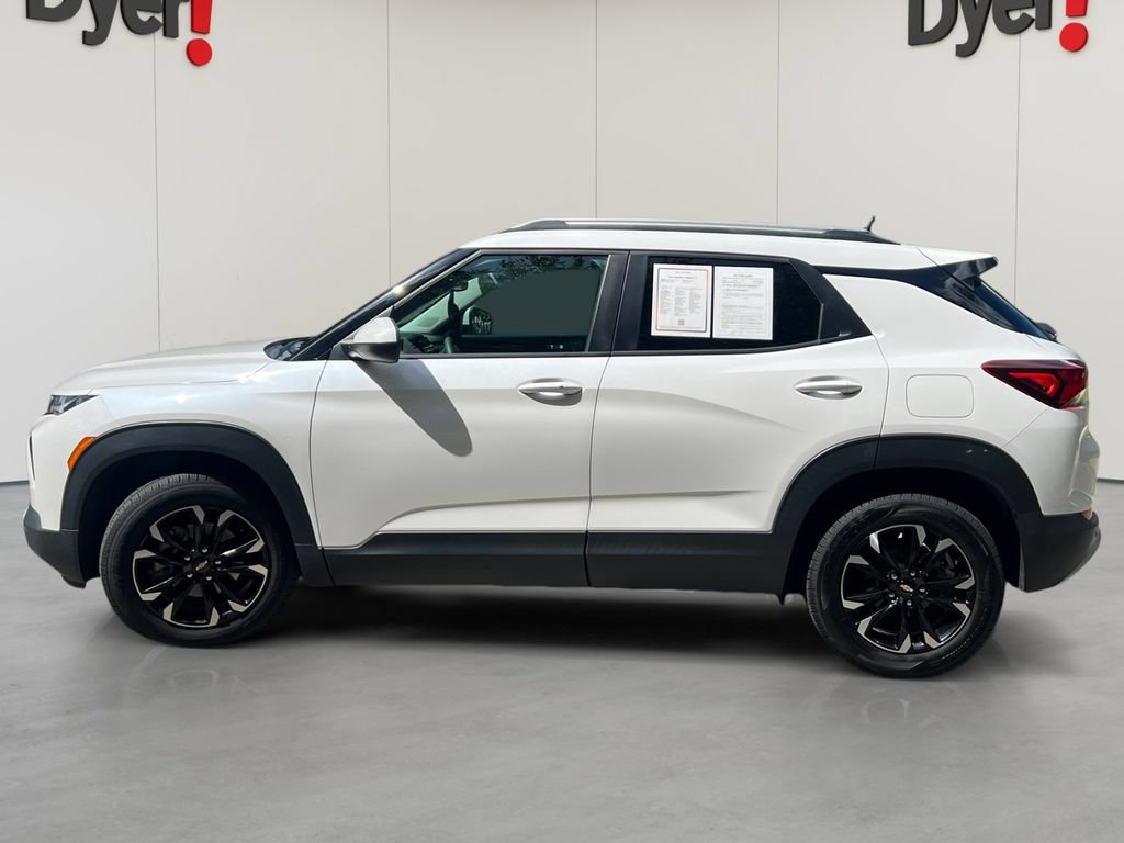 Used 2021 Chevrolet TrailBlazer LT w/ Convenience Package FWD image 2