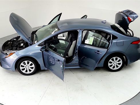 Used 2023 Toyota Corolla LE w/ Carpet Mat Package (TMS) image 24