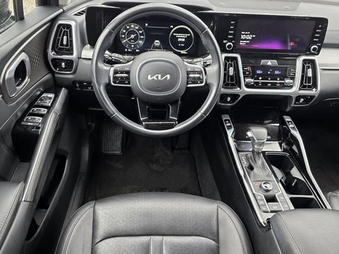 Used 2023 Kia Sorento SX AWD/4WD image 11