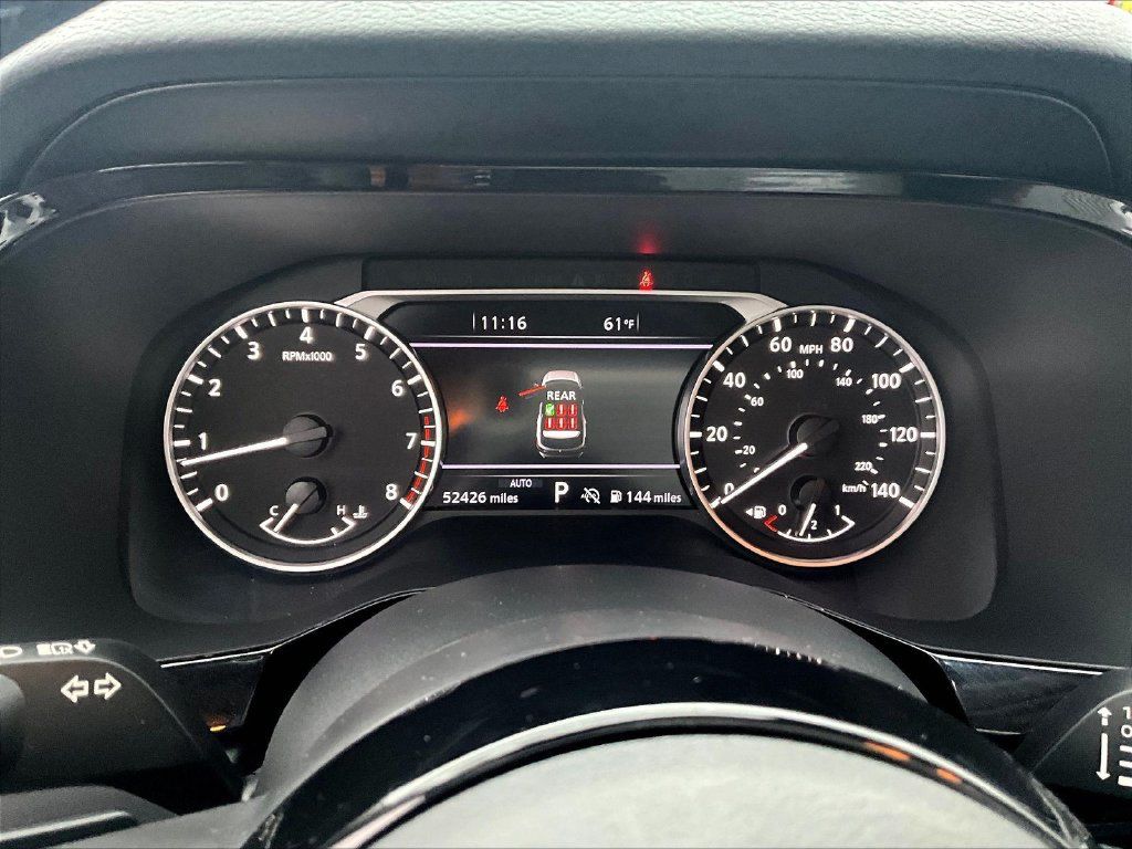Used 2025 Nissan Pathfinder SL AWD/4WD image 15