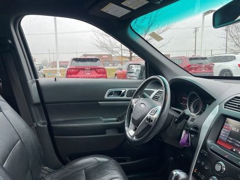 Used 2011 Ford Explorer XLT w/ 202A Rapid Spec Order Code image 36
