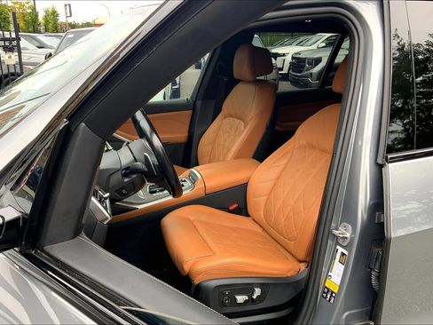 Used 2024 BMW X7 xDrive40i w/ Executive Package AWD/4WD image 7