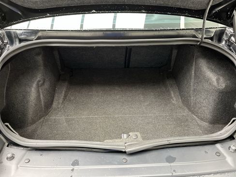 Used 2018 Dodge Challenger R/T Plus RWD image 29