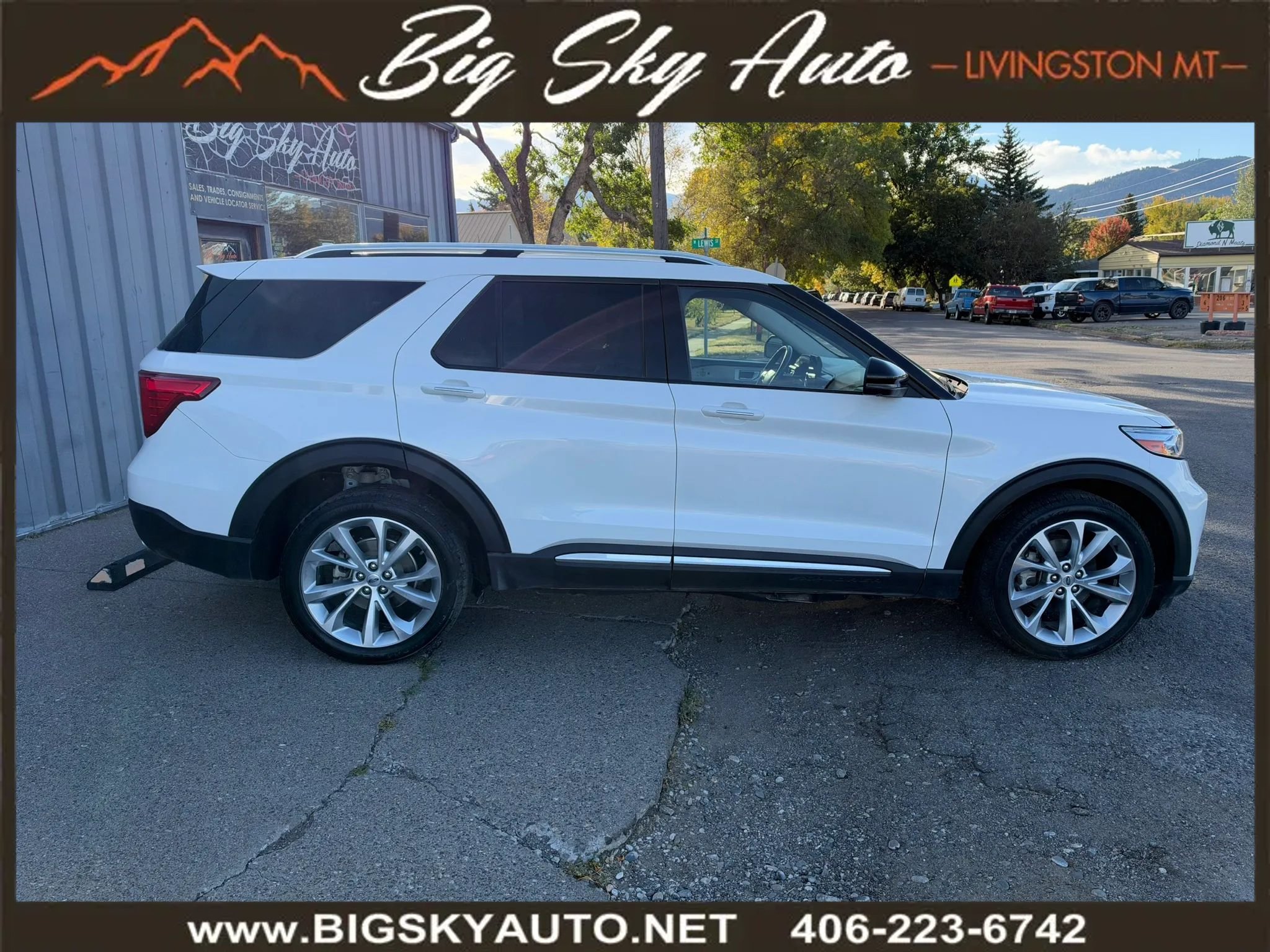 Used 2022 Ford Explorer Platinum w/ Equipment Group 601A AWD/4WD image 6