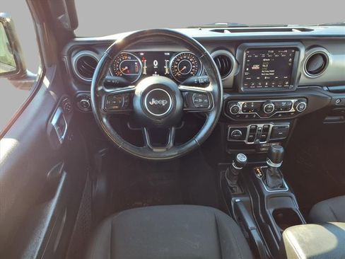 Used 2022 Jeep Gladiator Willys image 4