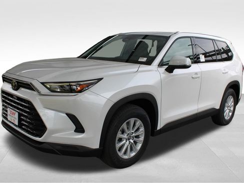 New 2026 Toyota Grand Highlander AWD image 7