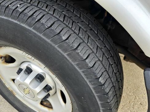 Used 2013 Chevrolet Express 2500 image 13