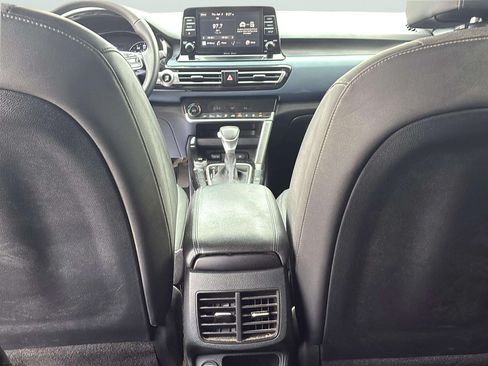 Used 2023 Kia Seltos S FWD image 19
