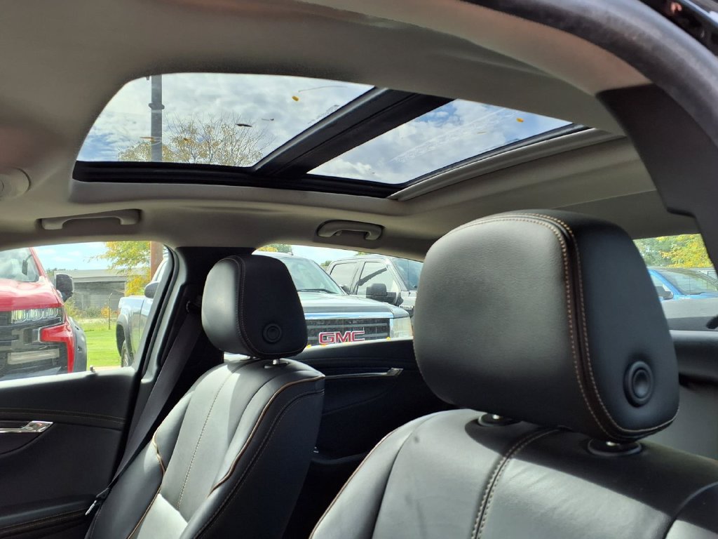 Used 2016 Chevrolet Impala LTZ w/ Enhanced Convenience Package FWD image 12