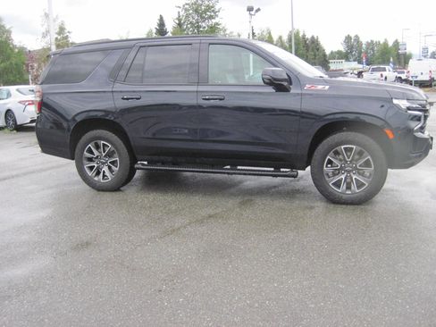 Used 2023 Chevrolet Tahoe Z71 w/ Off-Road Capability Package image 3