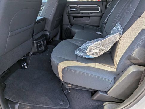 Certified 2026 RAM 2500 Big Horn AWD/4WD image 27