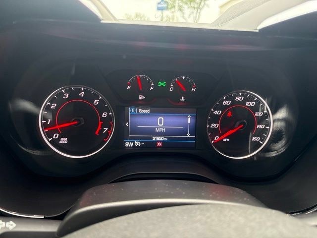 Used 2020 Chevrolet Camaro LT RWD image 13