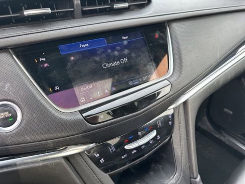 Certified 2023 Cadillac XT5 Premium Luxury image 4