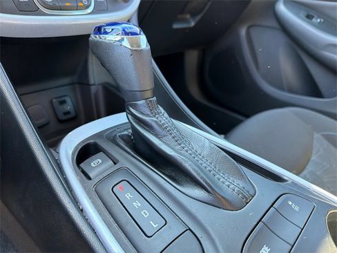 Used 2018 Chevrolet Volt LT image 30