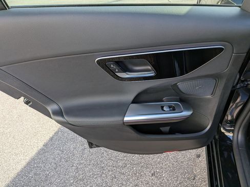 Used 2022 Mercedes-Benz C 300 Sedan image 28