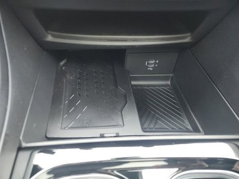 New 2026 Chrysler Pacifica Limited w/ S Appearance Package image 10