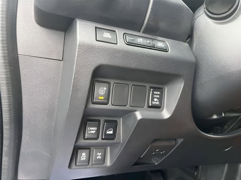 Used 2023 Nissan Frontier PRO-4X w/ Pro Convenience Package image 23