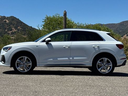 Used 2022 Audi Q3 2.0T Premium Plus w/ Premium Plus Package AWD/4WD image 7