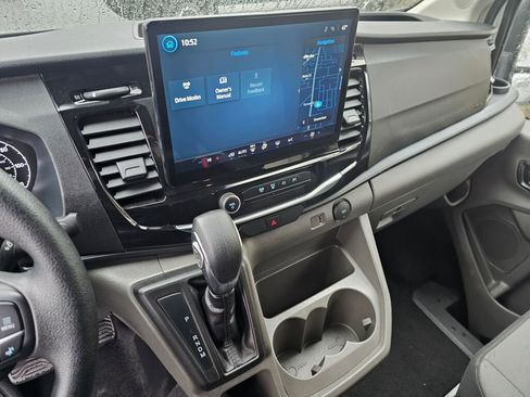 Used 2023 Ford Transit 350 XLT image 20