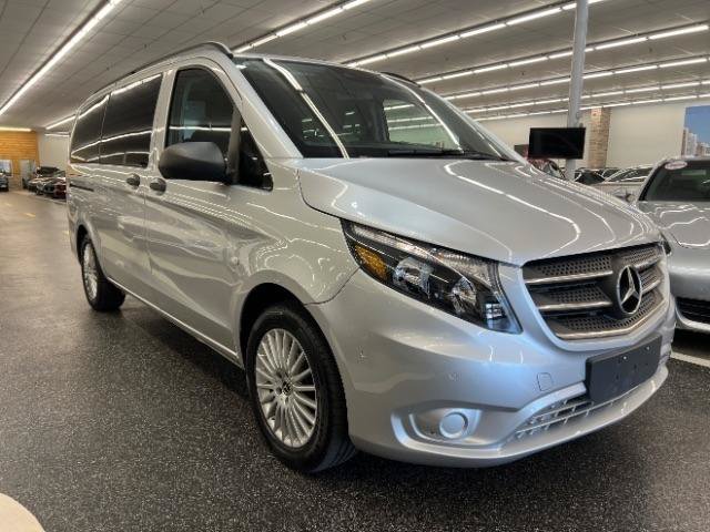 Used 2019 Mercedes-Benz Metris Passenger image 4