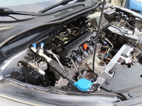 Used 2018 Honda HR-V LX image 29